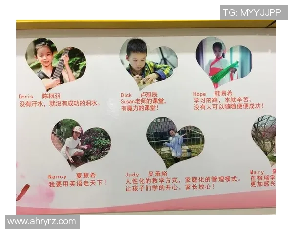 足球明星卡展板图片展示全球顶级球员风采与魅力的视觉盛宴