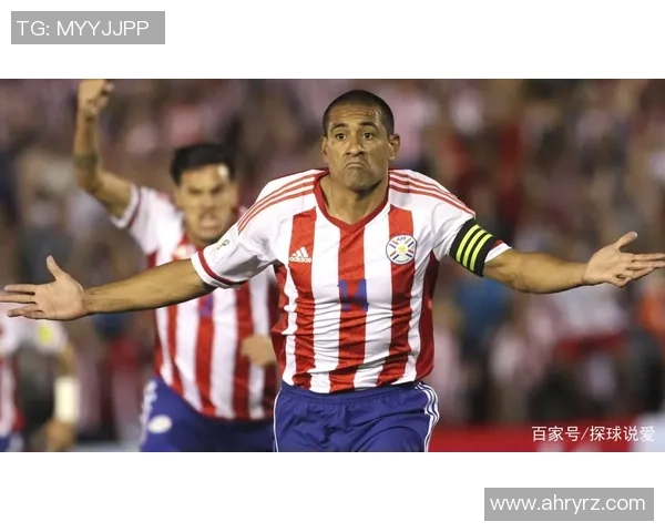 足球明星在巴拉圭绿茵场上展现风采引发球迷热潮