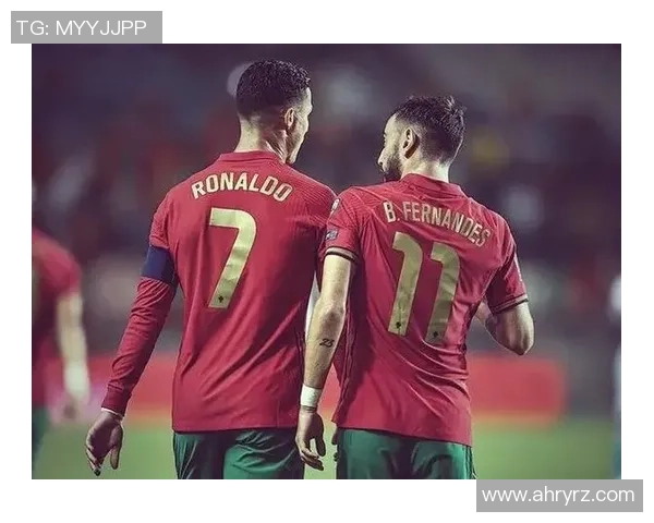 足球明星女友盛赞其帽子戏法表现称赞不已引发热议