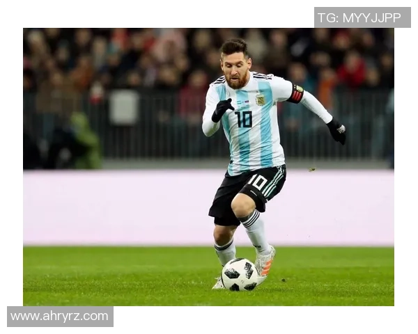 足球明星手机壁纸图片精选让你随时感受球场激情与偶像魅力