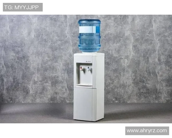 足球明星必备保温水壶助你畅享运动时刻提升饮水体验