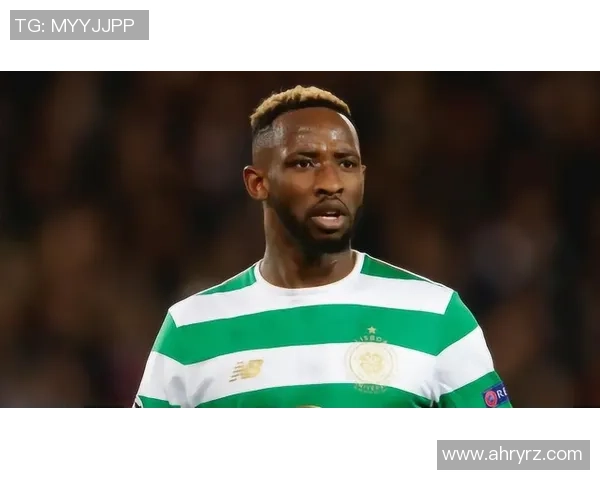 足球明星甘索精彩瞬间回顾与个人风采展示的全景图片集 足球明星甘索精彩瞬间回顾与个人风采展示的全景图片集