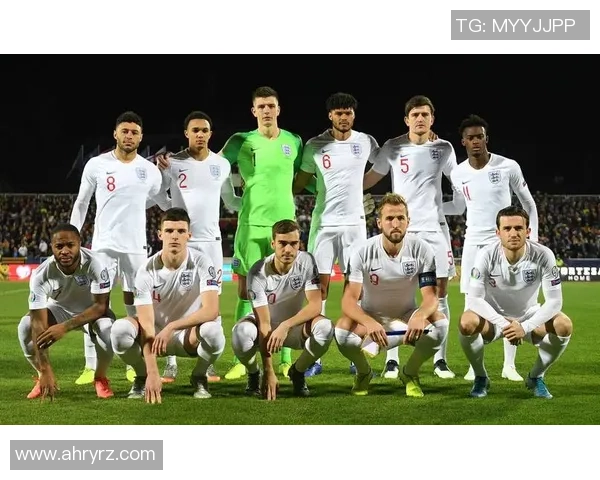 足球明星的魅力超越电影明星的帅气风范引发热议