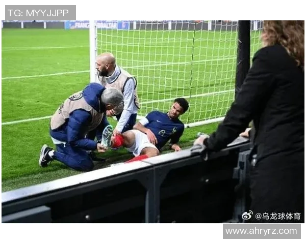 足球明星脚踝手术背后的故事与复出之路的挑战与希望